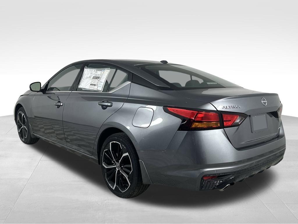 new 2025 Nissan Altima car, priced at $31,924