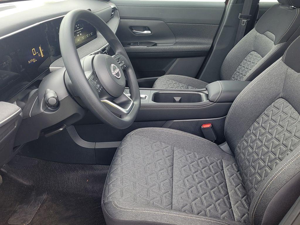 new 2025 Nissan Kicks car, priced at $26,738