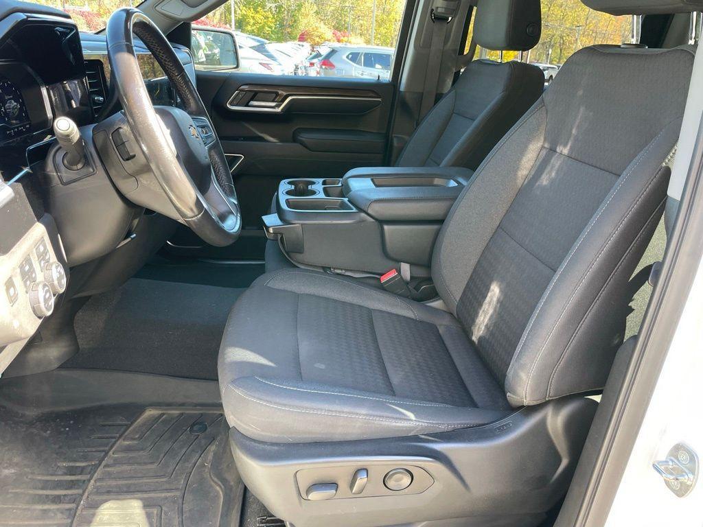 used 2022 Chevrolet Silverado 1500 car, priced at $31,695