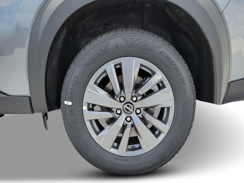 new 2025 Nissan Pathfinder car, priced at $35,174