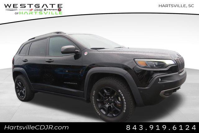 used 2020 Jeep Cherokee car, priced at $23,055