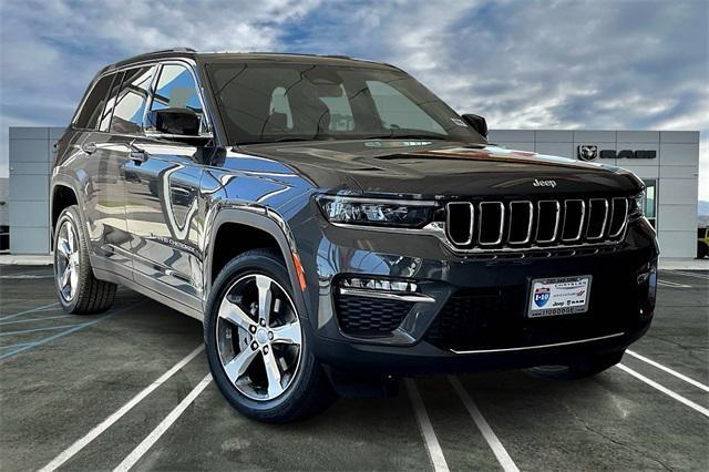 new 2025 Jeep Grand Cherokee car