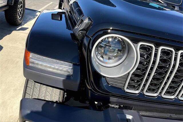 new 2025 Jeep Wrangler car, priced at $59,305