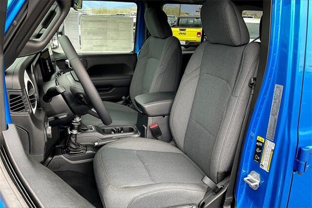 new 2025 Jeep Wrangler car, priced at $53,275