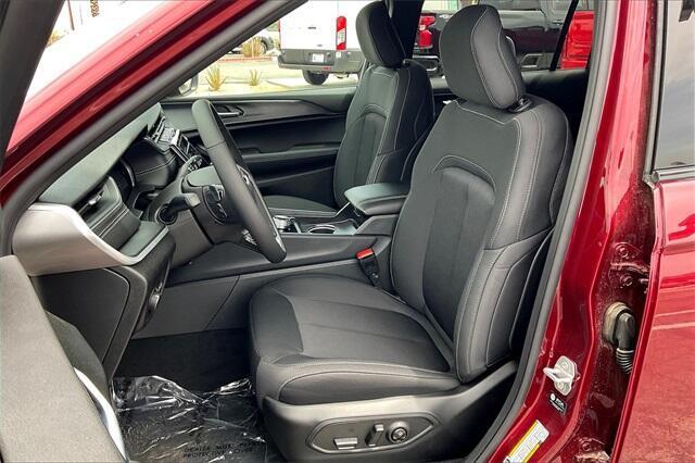 new 2025 Jeep Grand Cherokee L car, priced at $44,665
