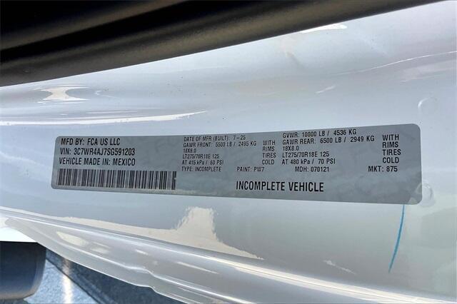 new 2025 Ram 2500 car, priced at $48,095