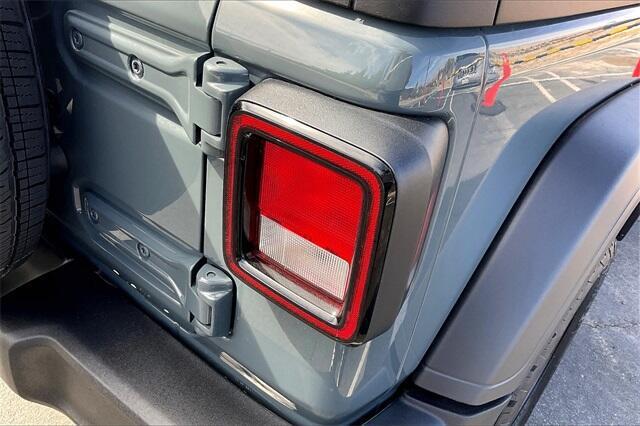 new 2025 Jeep Wrangler car, priced at $44,185
