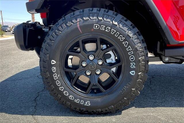 new 2025 Jeep Gladiator car, priced at $49,885