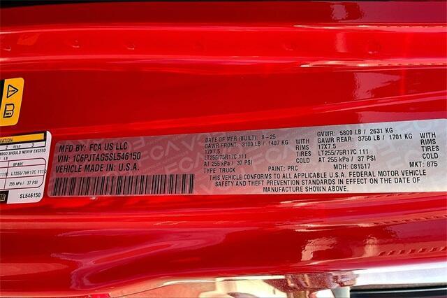 new 2025 Jeep Gladiator car, priced at $49,885