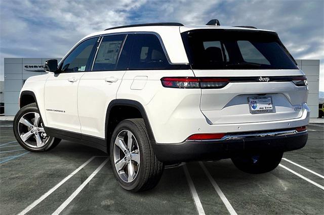 new 2025 Jeep Grand Cherokee car