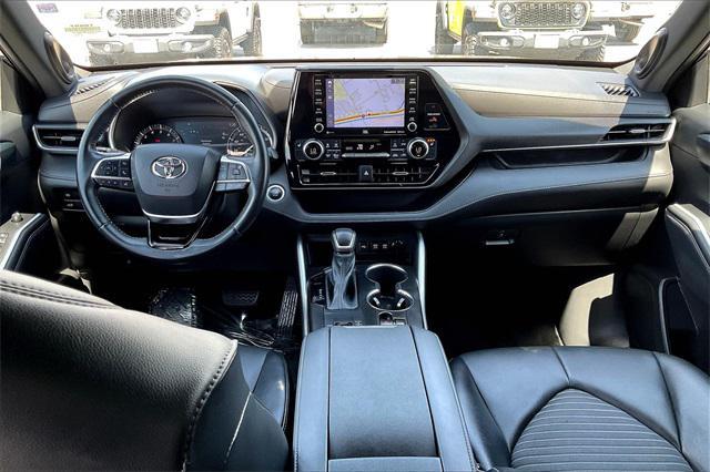 used 2021 Toyota Highlander car, priced at $35,990