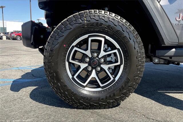 new 2025 Jeep Gladiator car, priced at $55,590