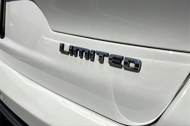 used 2021 Jeep Grand Cherokee L car, priced at $32,290