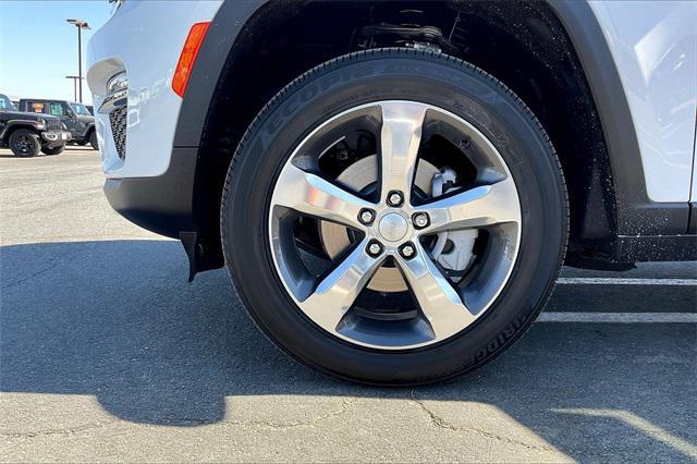 new 2025 Jeep Grand Cherokee car