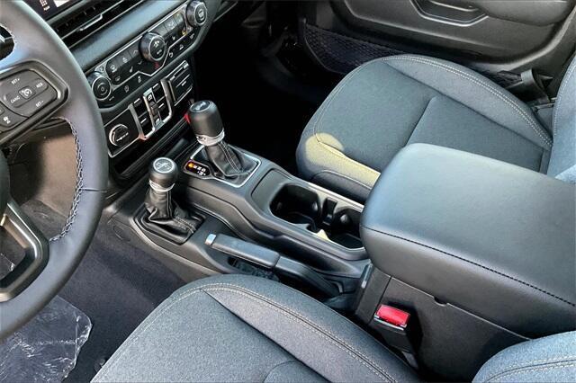 new 2025 Jeep Wrangler car, priced at $55,775