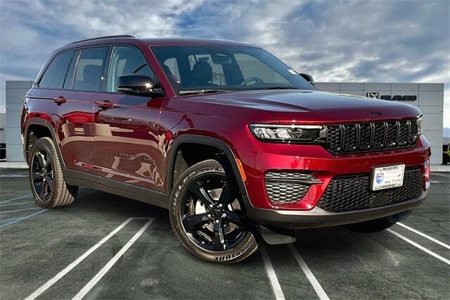 new 2025 Jeep Grand Cherokee car, priced at $45,875