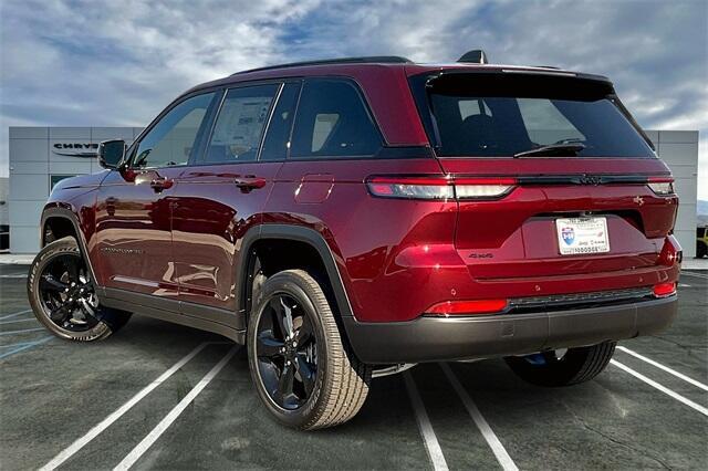 new 2025 Jeep Grand Cherokee car, priced at $45,875