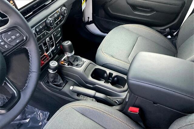 new 2025 Jeep Gladiator car, priced at $50,387