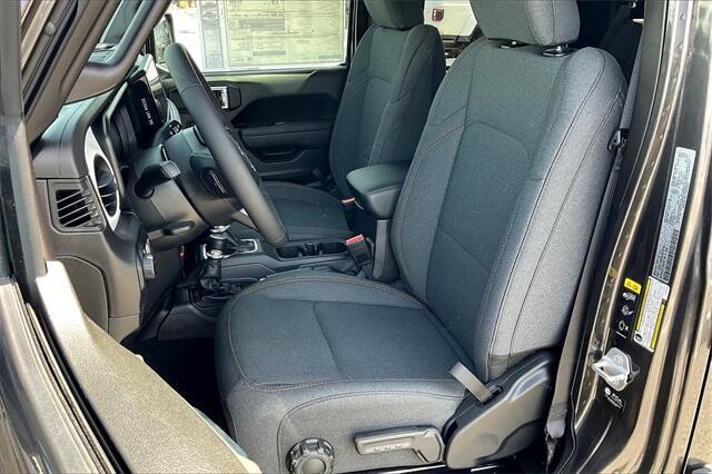 new 2025 Jeep Gladiator car, priced at $53,830