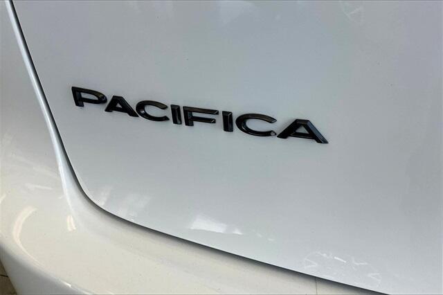 new 2025 Chrysler Pacifica car, priced at $42,870