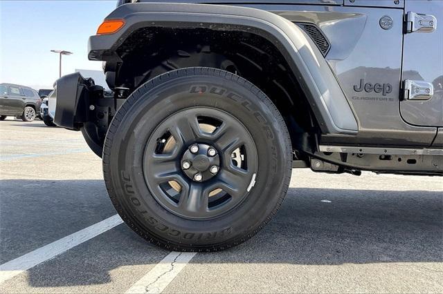 new 2024 Jeep Gladiator car, priced at $42,950