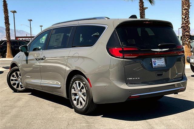 new 2023 Chrysler Pacifica car