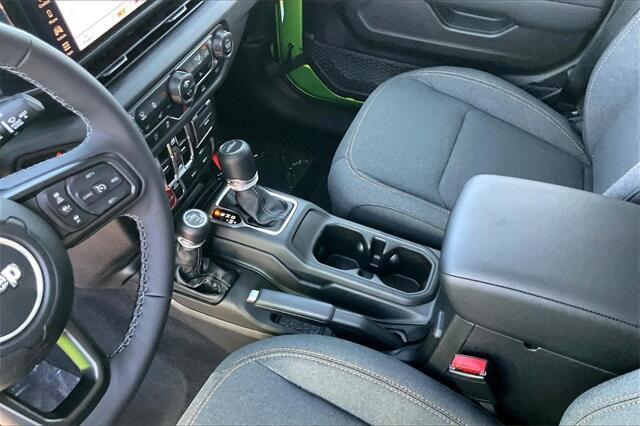 new 2025 Jeep Gladiator car, priced at $49,885