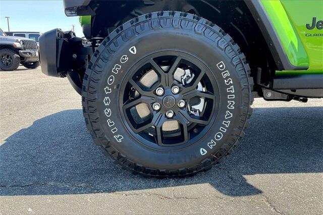 new 2025 Jeep Gladiator car, priced at $49,885