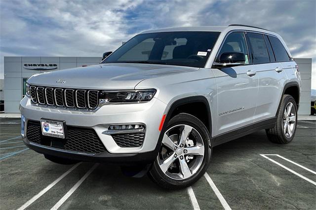 new 2025 Jeep Grand Cherokee car