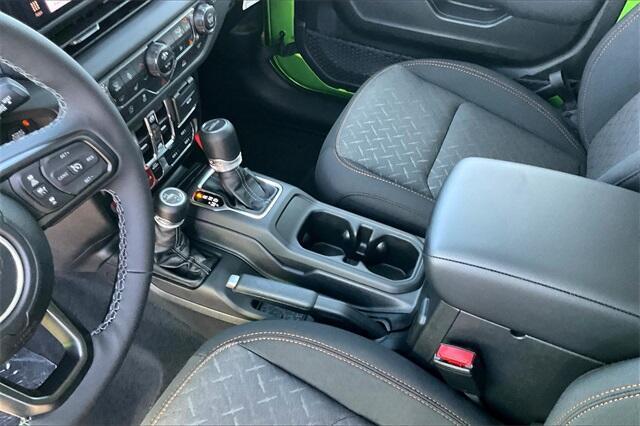 new 2025 Jeep Gladiator car, priced at $52,375