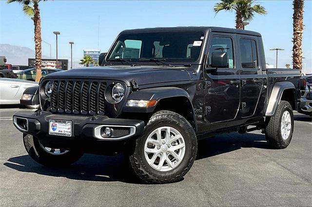 used 2023 Jeep Gladiator car, priced at $35,590