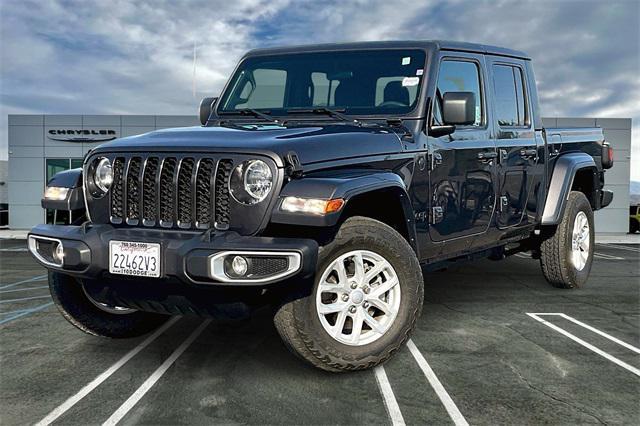 used 2023 Jeep Gladiator car, priced at $34,490