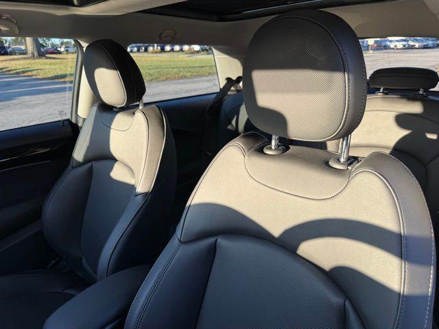 used 2024 MINI Hardtop car, priced at $26,990