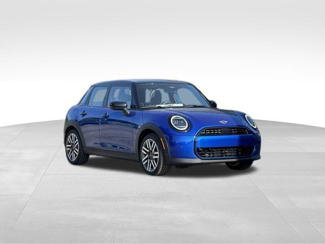 new 2025 MINI Hardtop car, priced at $27,125