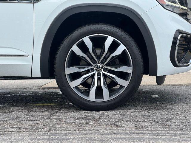 used 2021 Volkswagen Atlas car, priced at $27,990