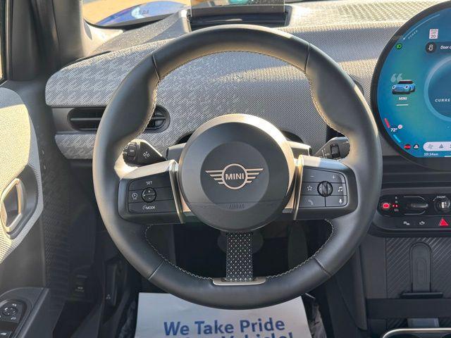 used 2025 MINI Hardtop car, priced at $32,990