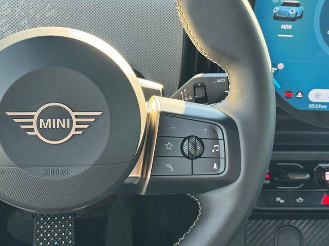 used 2025 MINI Hardtop car, priced at $32,990