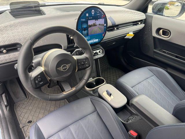 used 2025 MINI Hardtop car, priced at $32,895