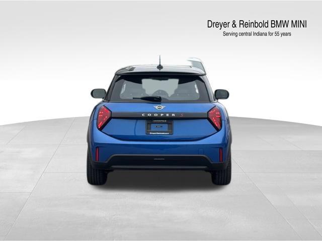 used 2025 MINI Hardtop car, priced at $32,895