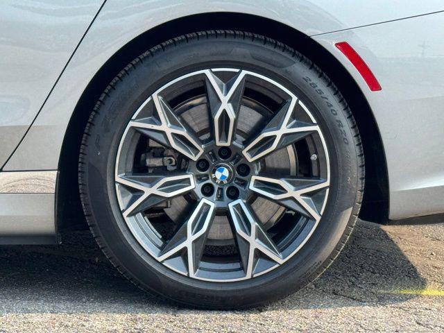 used 2024 BMW i7 car