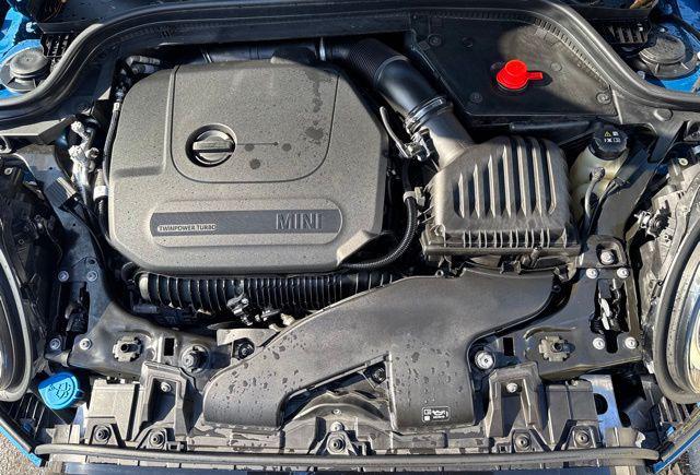 used 2024 MINI Hardtop car, priced at $27,990