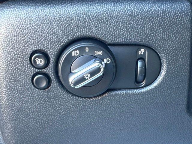 used 2024 MINI Hardtop car, priced at $27,990