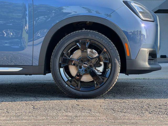 new 2025 MINI Countryman car, priced at $43,555