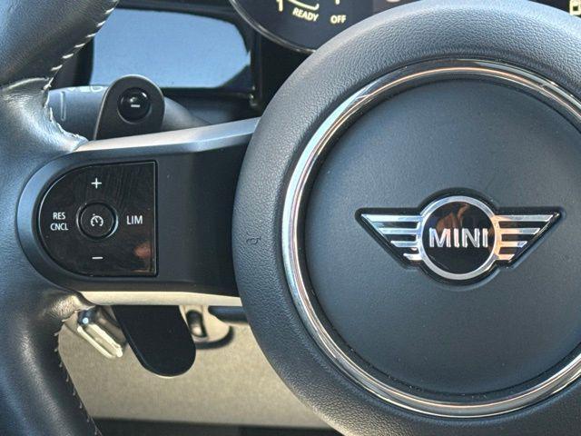 used 2023 MINI Hardtop car, priced at $25,990