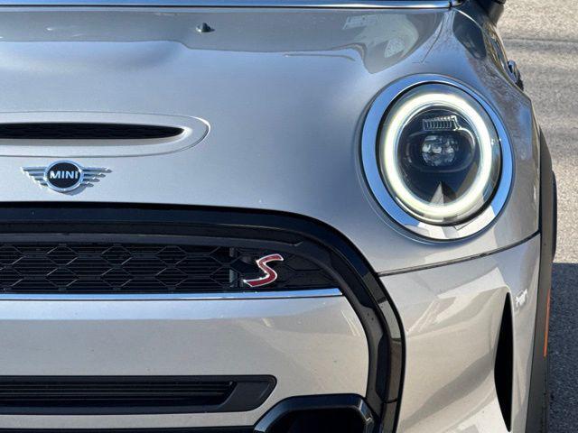 used 2023 MINI Hardtop car, priced at $25,990