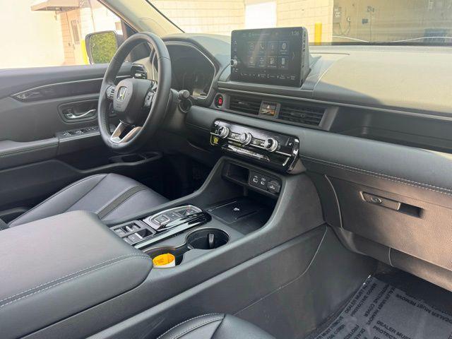used 2023 Honda Pilot car, priced at $37,990