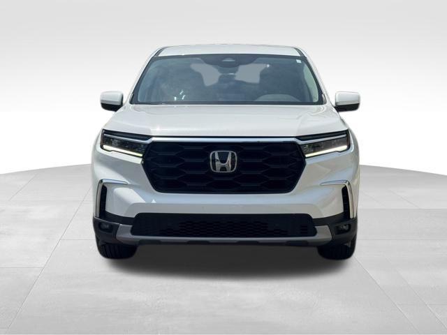 used 2023 Honda Pilot car, priced at $37,990