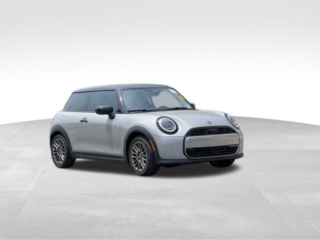 used 2025 MINI Hardtop car, priced at $30,990