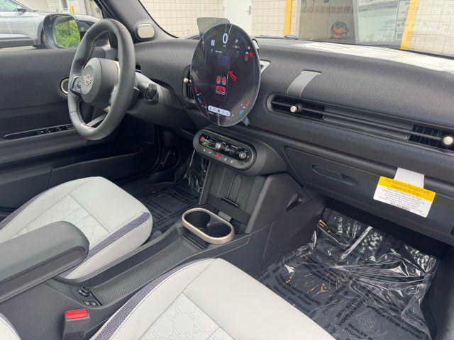 new 2025 MINI Hardtop car, priced at $38,475