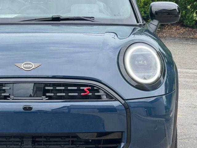 new 2025 MINI Hardtop car, priced at $38,475